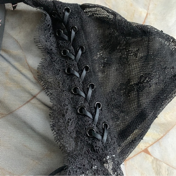 Medium Victoria Secret Very Sexy Bodysuit Teddy Black Eyelash Lace Top Shirt - Picture 10 of 11